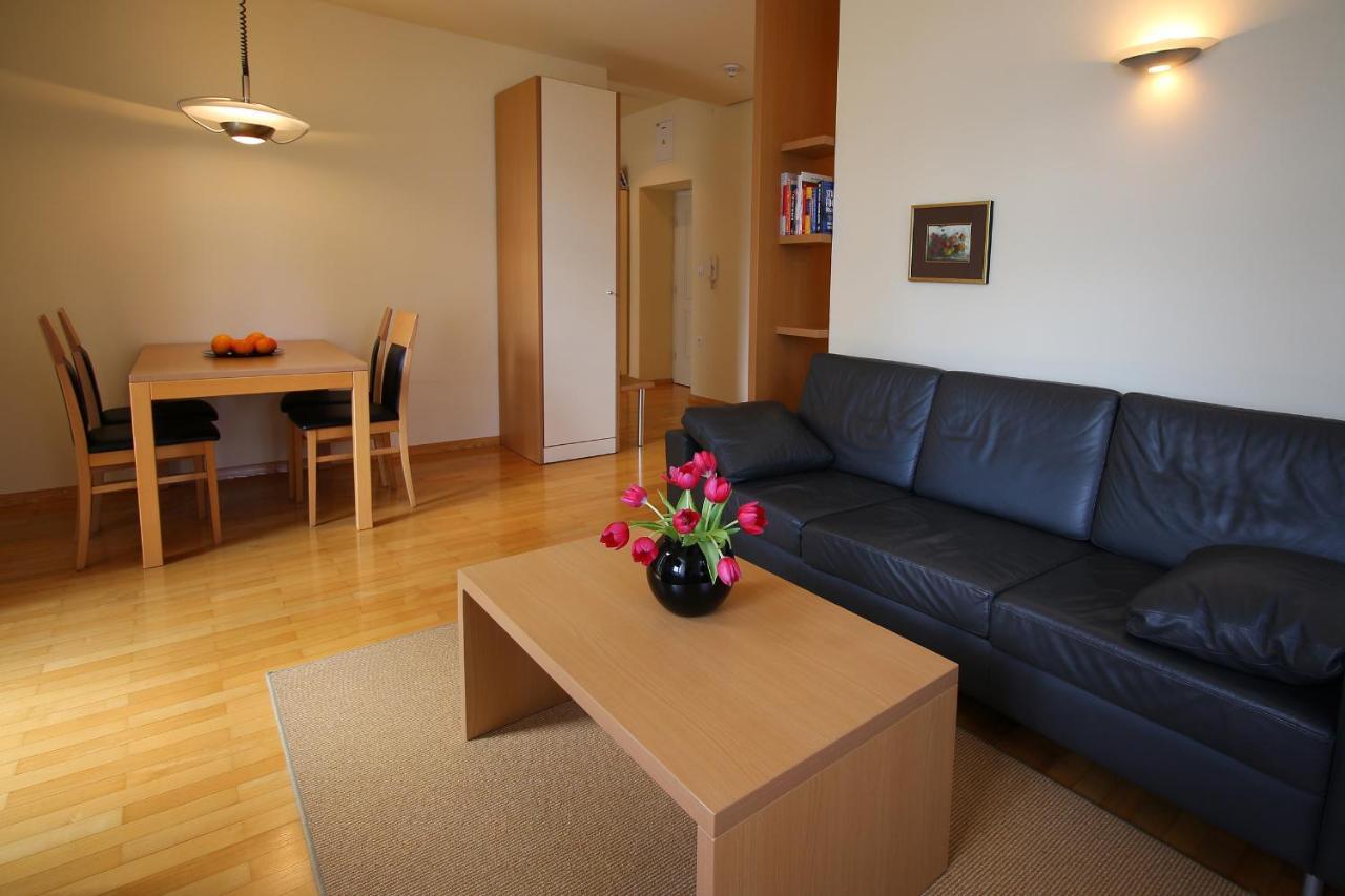Apartments Villa Boltez Kranj Exterior photo