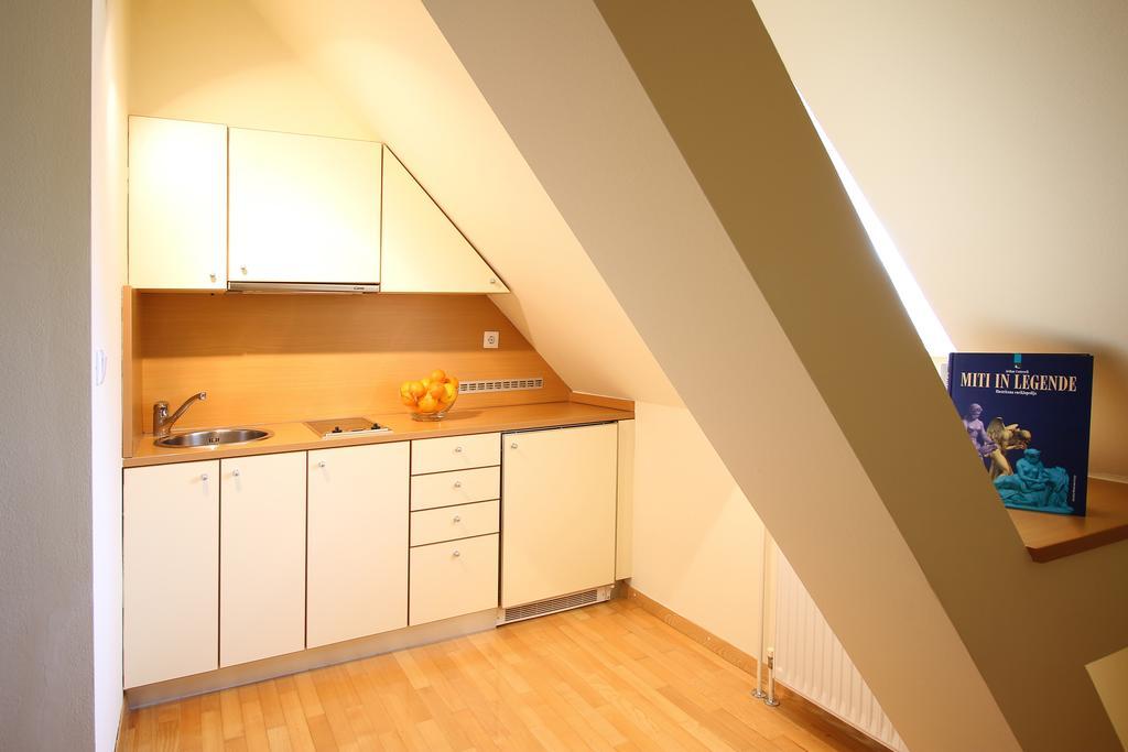 Apartments Villa Boltez Kranj Room photo